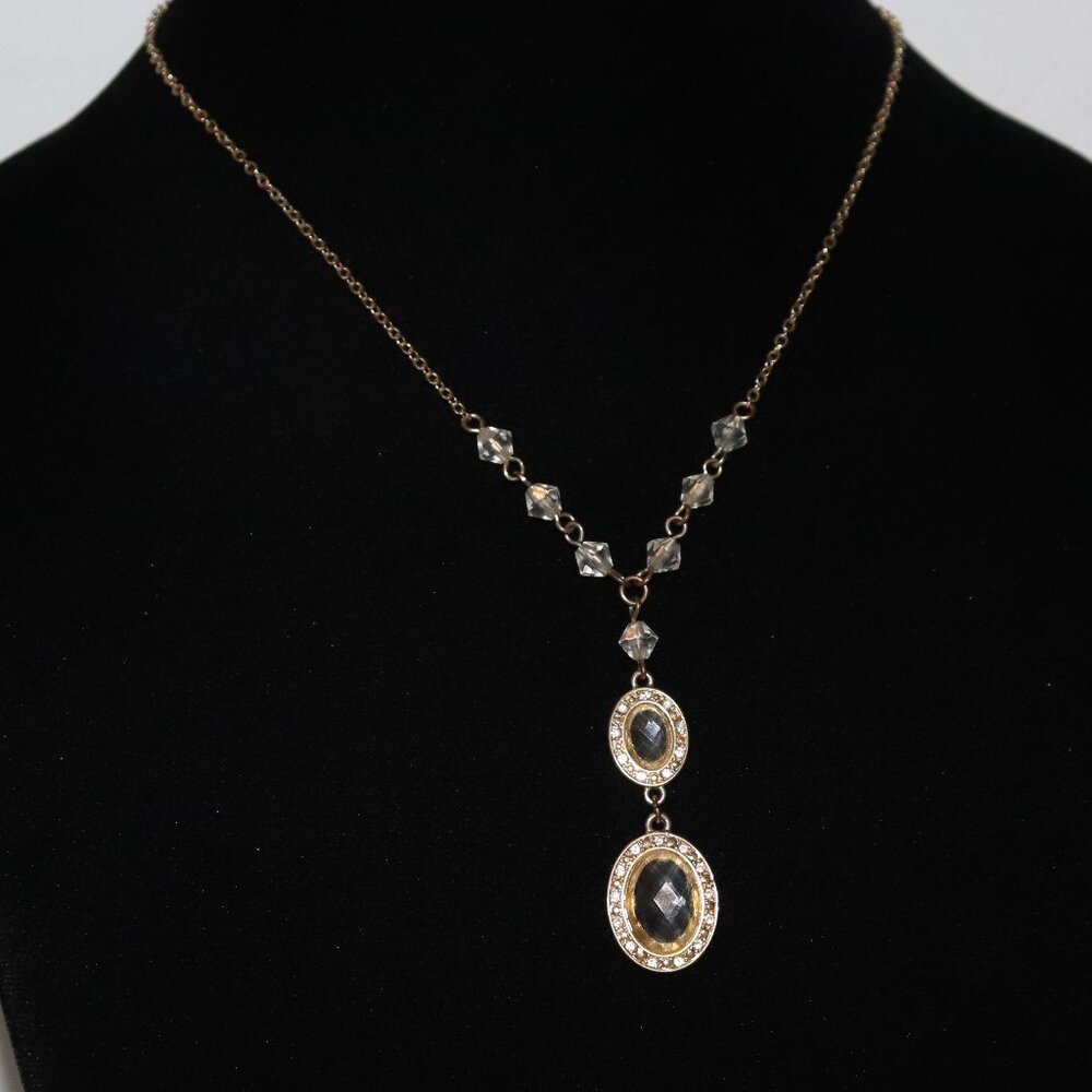 Beautiful gold and rhinestone Y statement necklace 16"